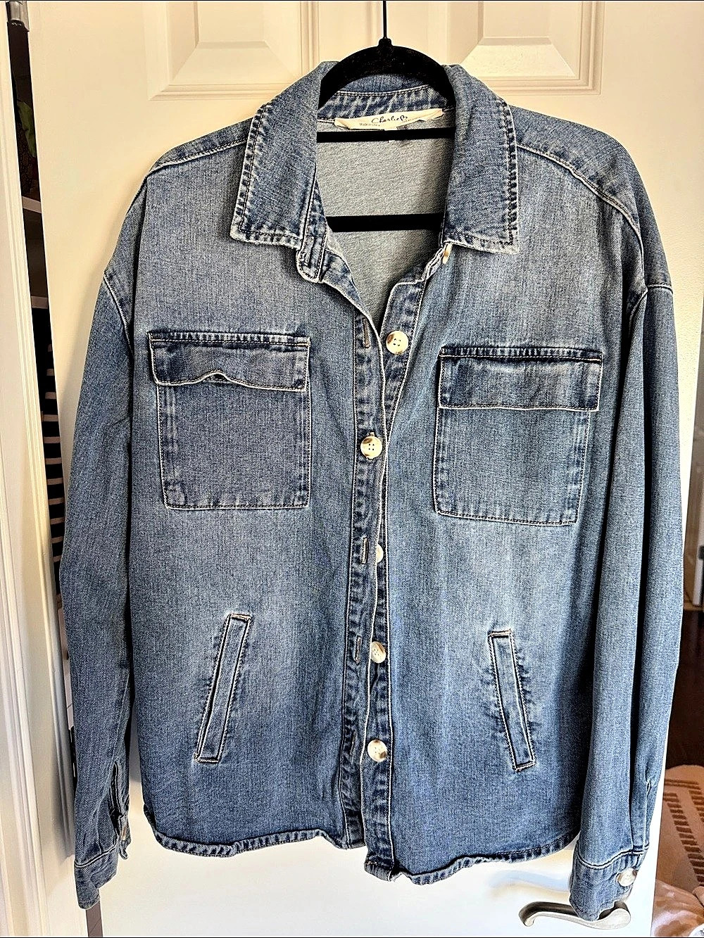 Denim Jacket in Blue Size Medium Like New